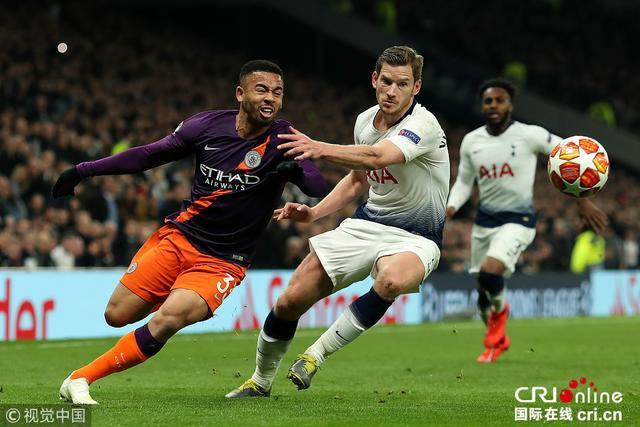 15场11球！19岁亿元小妖搅动冬窗，利物浦抢得赢吗？