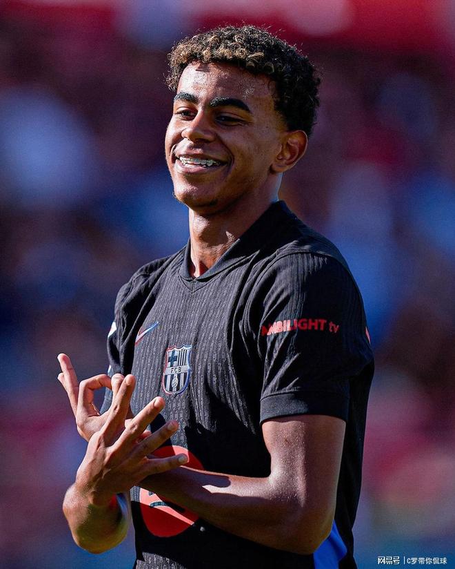 皇马曼联拜仁等豪门争夺里尔18岁中场布阿迪，转会费6000万欧