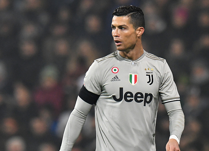 对朱利安·阿尔瓦雷斯的突然刹车