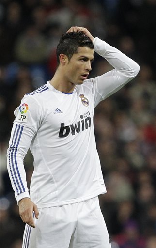 半场战报：拉齐奥1-0莱切，贡多齐建功